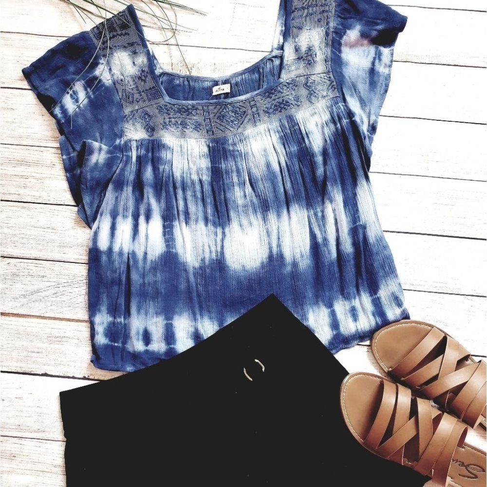 HOLLISTER TIE-DYE CROP TOP BOHO SHIRT